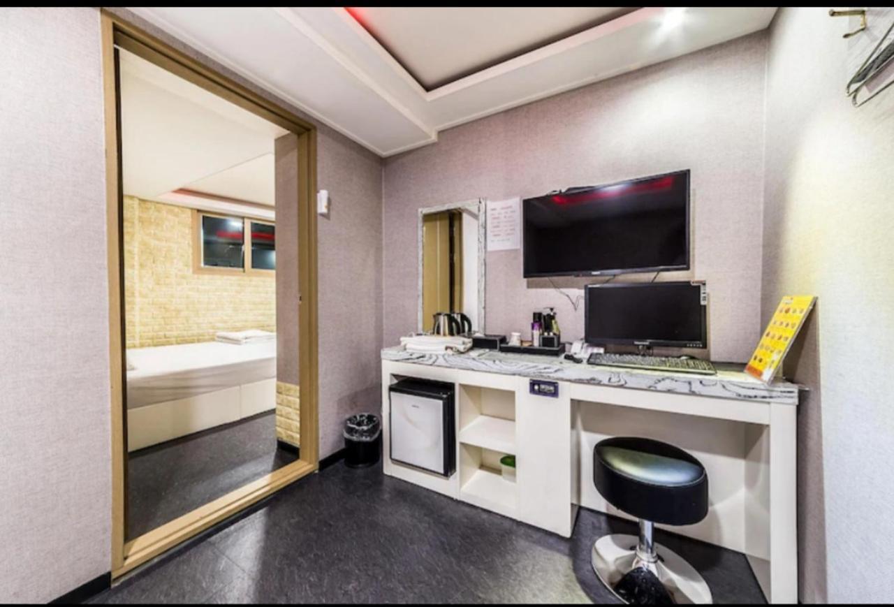 Myeongdong Top Hotel 2*