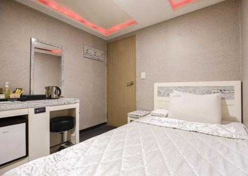 Myeongdong Top Hotel 2* Seoul