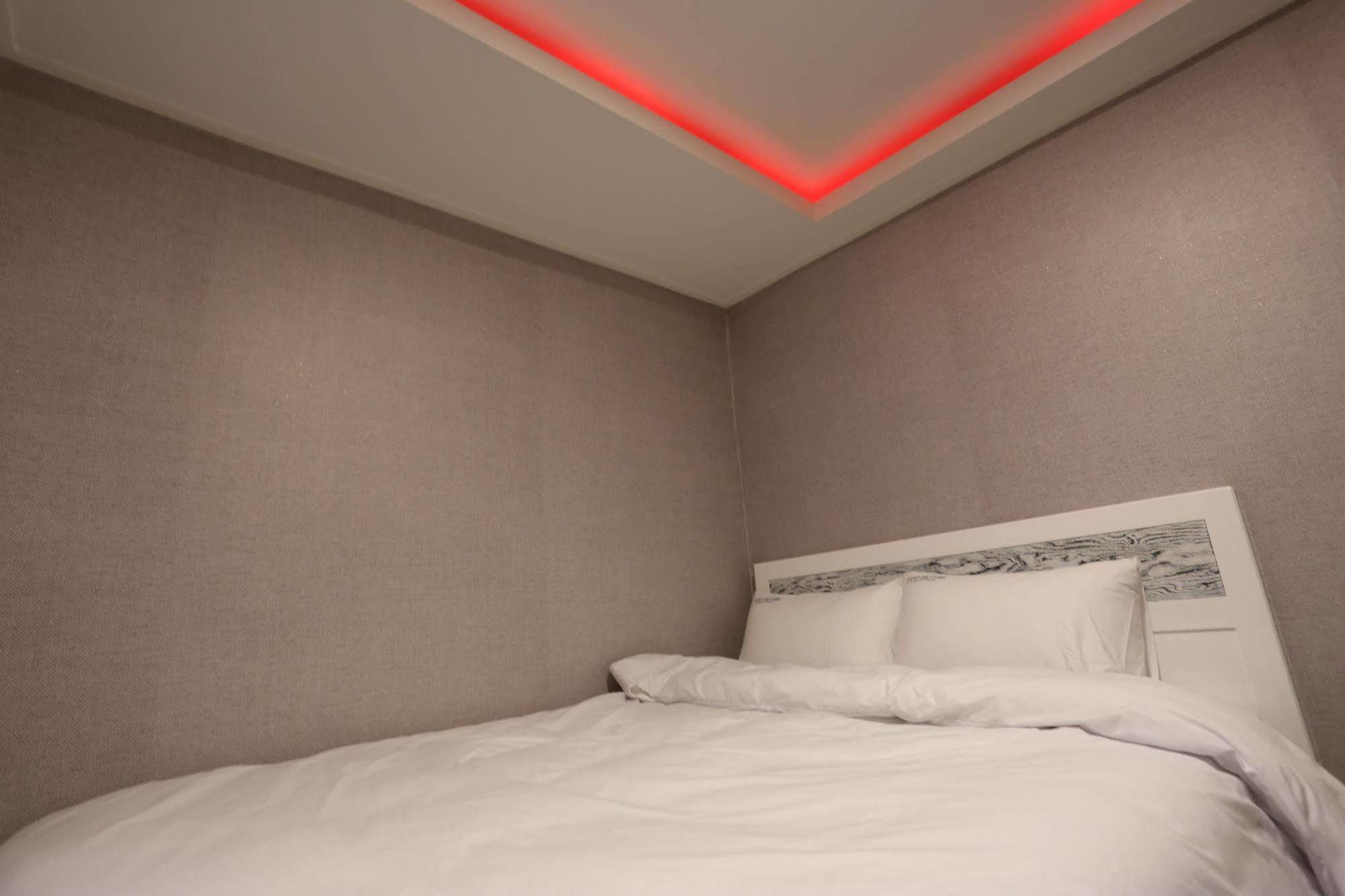 Myeongdong Top Hotel Seoul